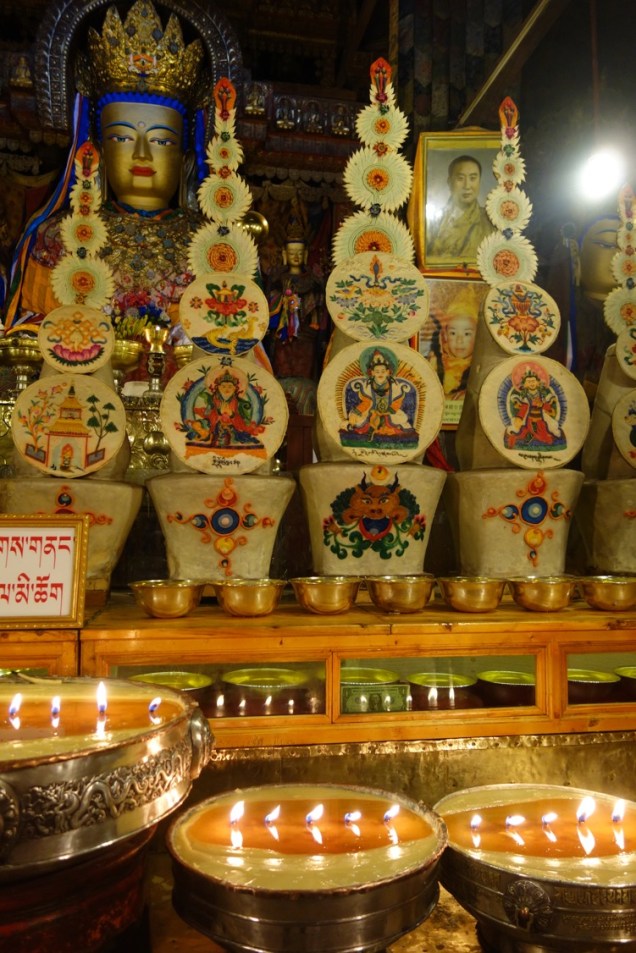 111016-temple-interior